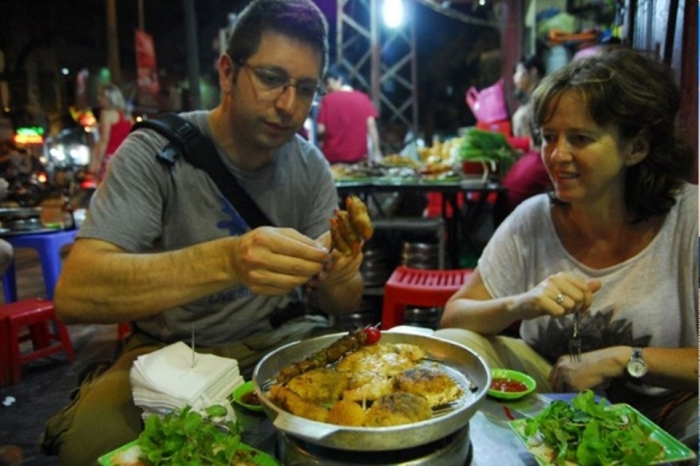 HALONG STREET FOOD TOUR