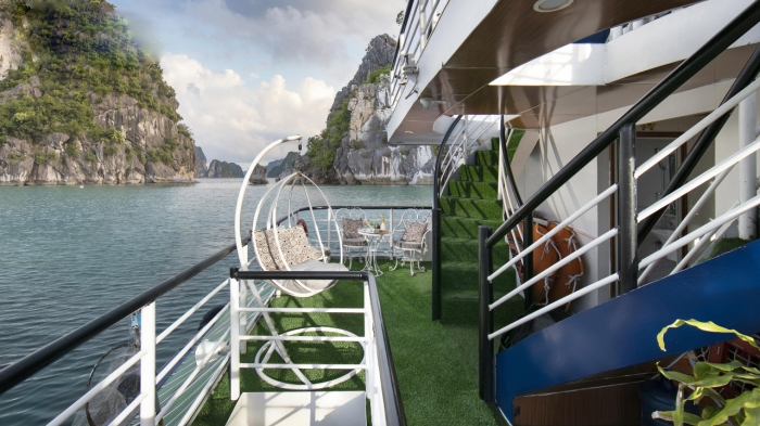 HA LONG BAY 1 DAY - VIP