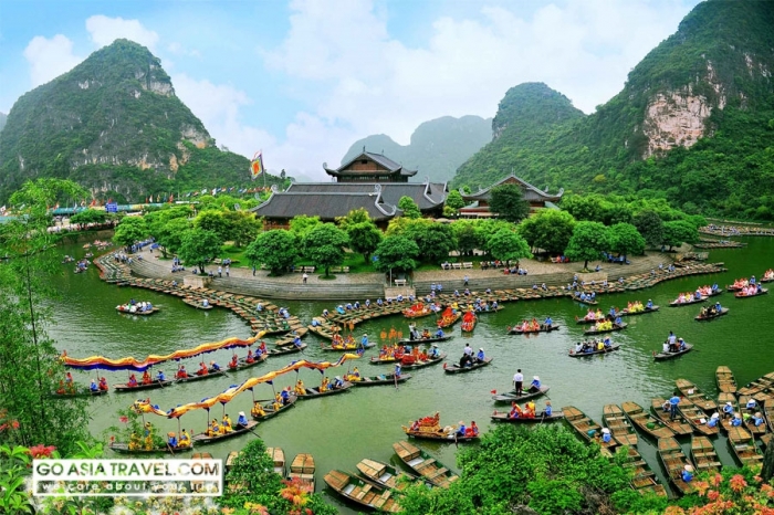 BAI DINH – TRANG AN - 1 DAY BY LIMOUSINE + SET MENU